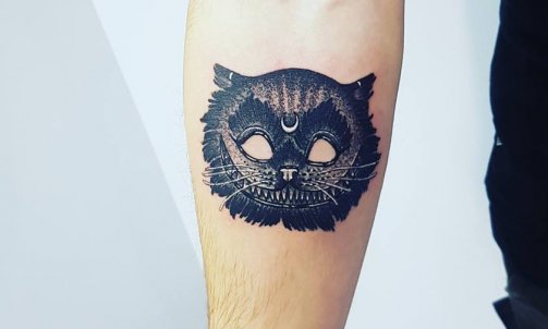 tatouage noir et blanc à Vienne